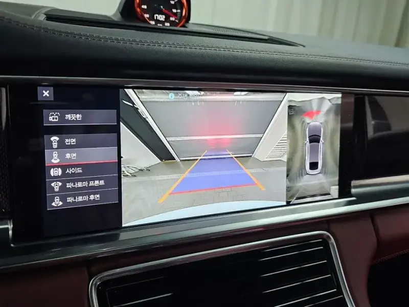 2020 Porsche Panamera с пробегом 14 651 км