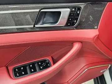 2020 Porsche Panamera с пробегом 14 651 км
