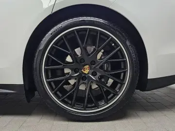 2020 Porsche Panamera с пробегом 14 651 км