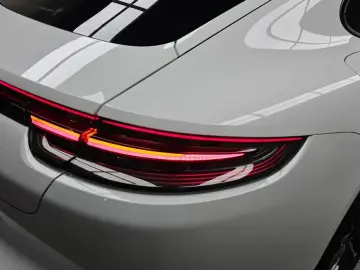 2020 Porsche Panamera с пробегом 14 651 км