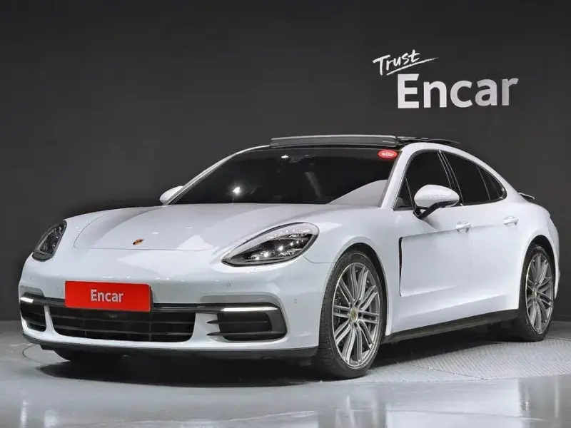 2020 Porsche Panamera с пробегом 49 779 км