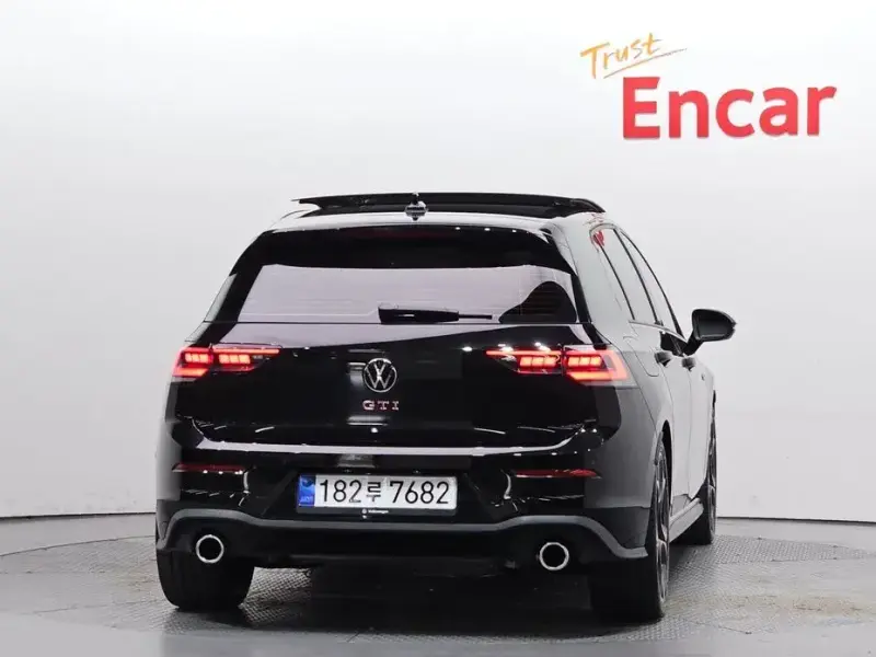 2025 Volkswagen Golf с пробегом 1 198 км