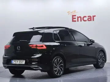 2022 Volkswagen Golf с пробегом 61 310 км
