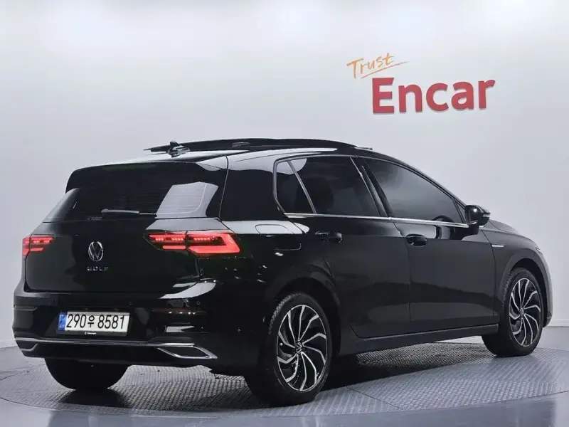 2022 Volkswagen Golf с пробегом 61 310 км
