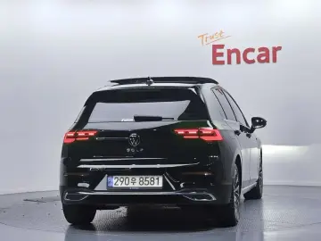 2022 Volkswagen Golf с пробегом 61 310 км
