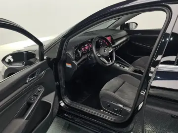 2022 Volkswagen Golf с пробегом 61 310 км