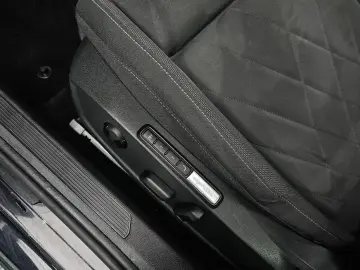2022 Volkswagen Golf с пробегом 61 310 км
