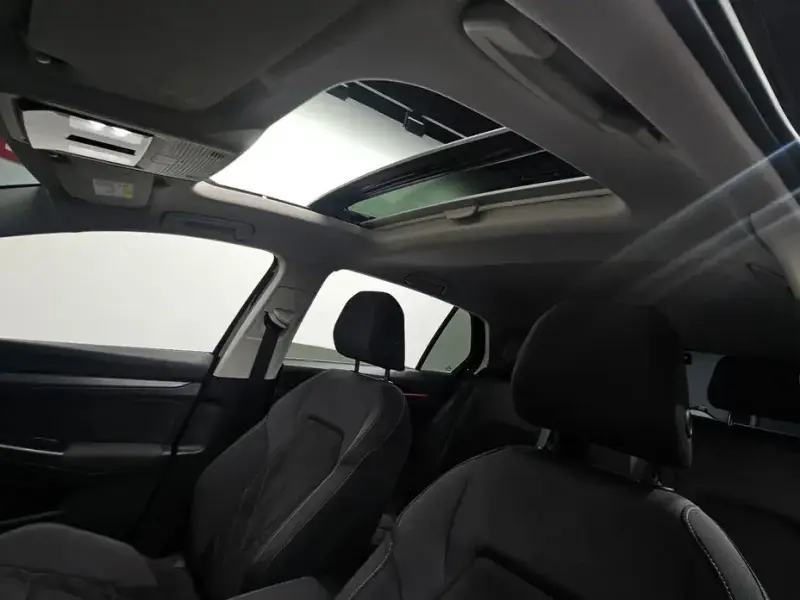 2022 Volkswagen Golf с пробегом 61 310 км