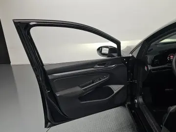 2022 Volkswagen Golf с пробегом 61 310 км