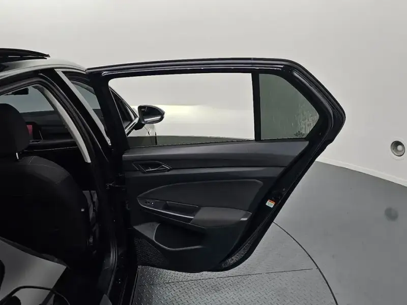 2022 Volkswagen Golf с пробегом 61 310 км