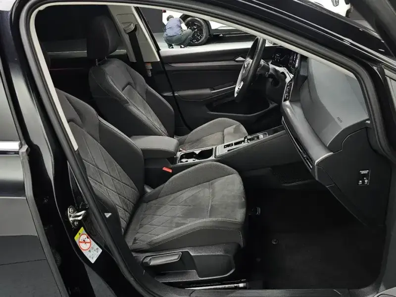 2022 Volkswagen Golf с пробегом 61 310 км