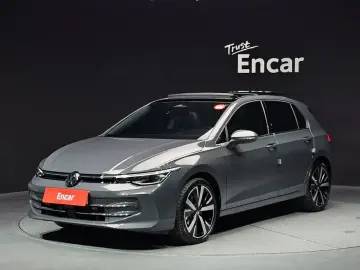 2025 Volkswagen Golf с пробегом 14 949 км