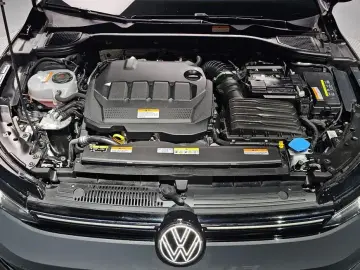 2025 Volkswagen Golf с пробегом 14 949 км