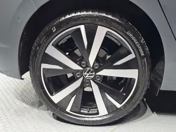 2025 Volkswagen Golf с пробегом 14 949 км