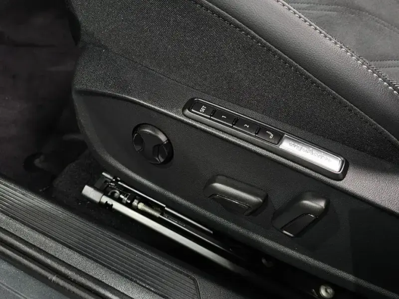 2025 Volkswagen Golf с пробегом 14 949 км