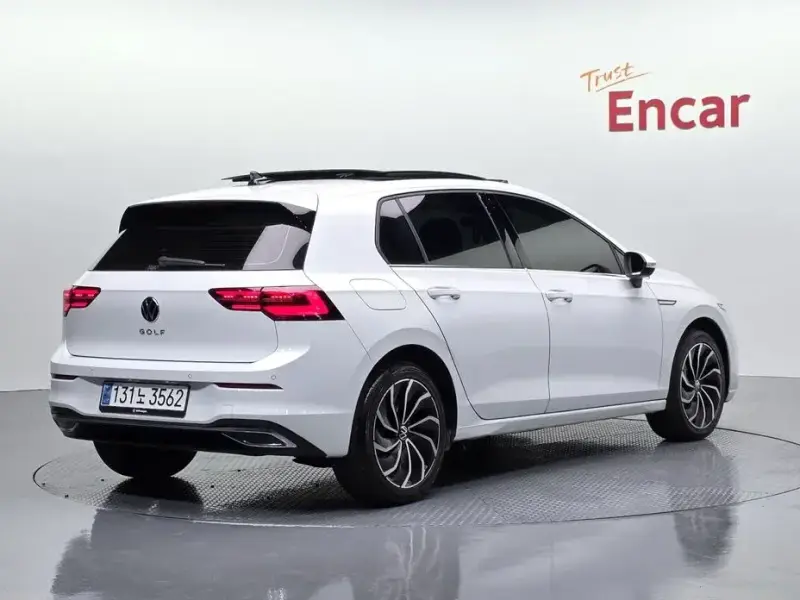 2024 Volkswagen Golf с пробегом 46 003 км