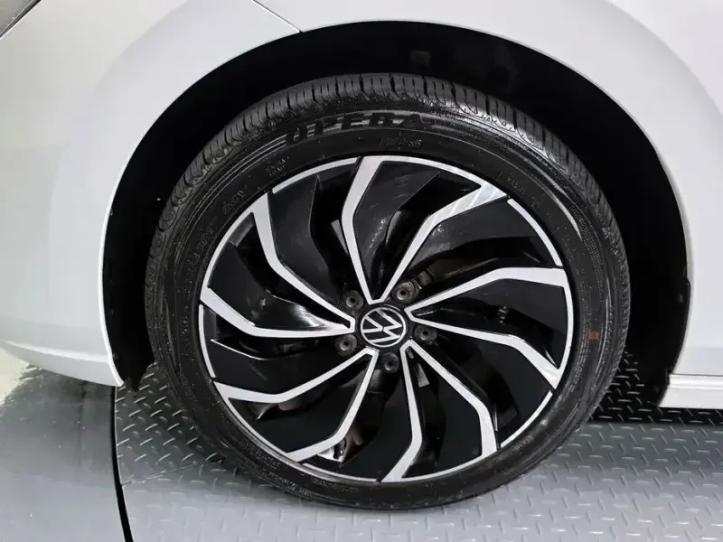 2024 Volkswagen Golf с пробегом 46 003 км