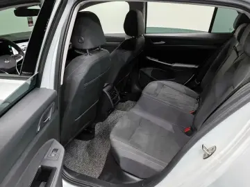 2024 Volkswagen Golf с пробегом 46 003 км