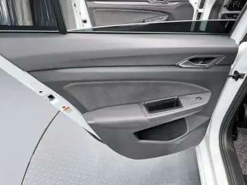 2024 Volkswagen Golf с пробегом 46 003 км