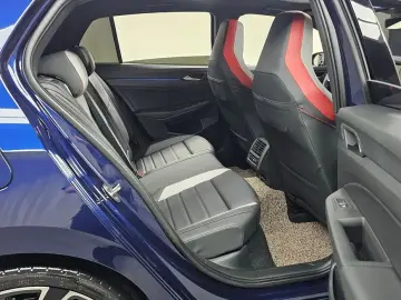 2024 Volkswagen Golf с пробегом 1 103 км