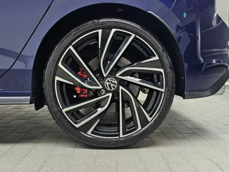 2024 Volkswagen Golf с пробегом 1 103 км
