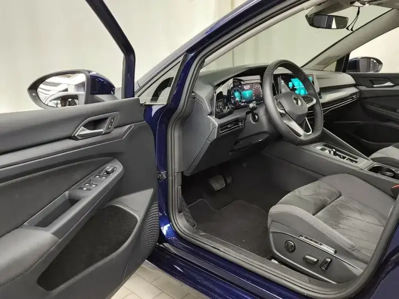 2022 Volkswagen Golf с пробегом 44 993 км