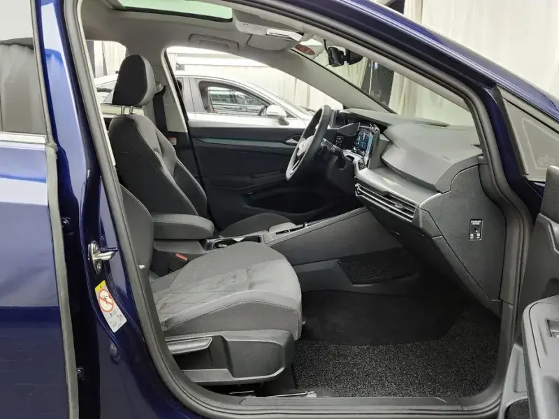 2022 Volkswagen Golf с пробегом 44 993 км