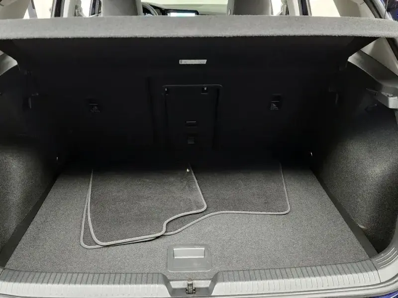 2022 Volkswagen Golf с пробегом 44 993 км
