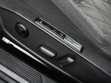 2022 Volkswagen Golf с пробегом 44 993 км