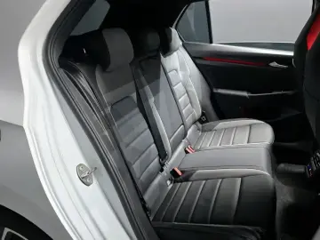 2023 Volkswagen Golf с пробегом 19 673 км