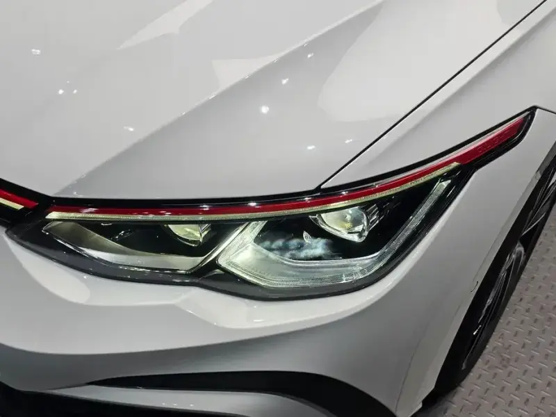 2023 Volkswagen Golf с пробегом 19 673 км