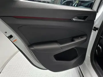 2023 Volkswagen Golf с пробегом 19 673 км
