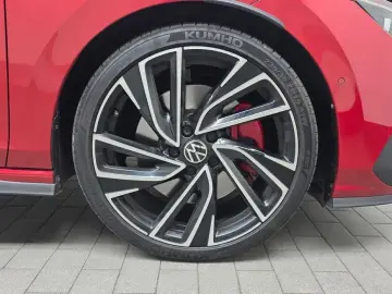 2024 Volkswagen Golf с пробегом 24 781 км
