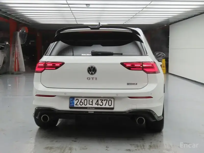 2024 Volkswagen Golf с пробегом 17 500 км
