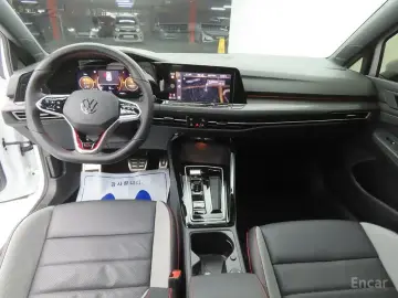 2024 Volkswagen Golf с пробегом 17 500 км