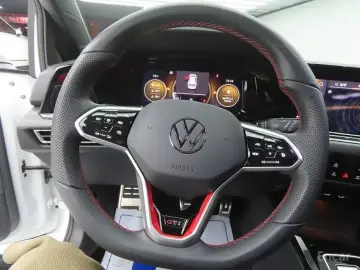 2024 Volkswagen Golf с пробегом 17 500 км