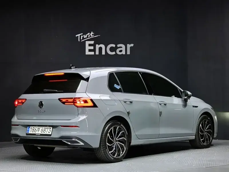 2023 Volkswagen Golf с пробегом 44 375 км