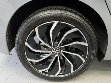 2023 Volkswagen Golf с пробегом 44 375 км