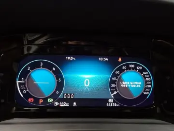 2023 Volkswagen Golf с пробегом 44 375 км