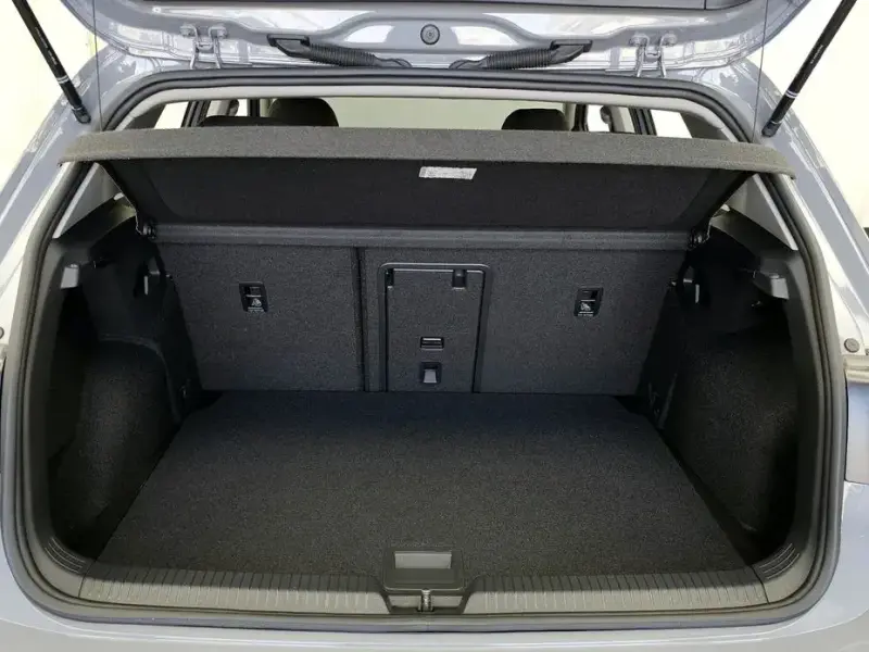 2023 Volkswagen Golf с пробегом 44 375 км