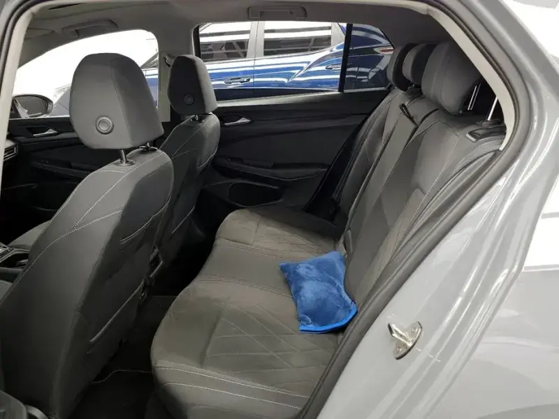 2023 Volkswagen Golf с пробегом 44 375 км