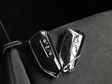 2023 Volkswagen Golf с пробегом 44 375 км