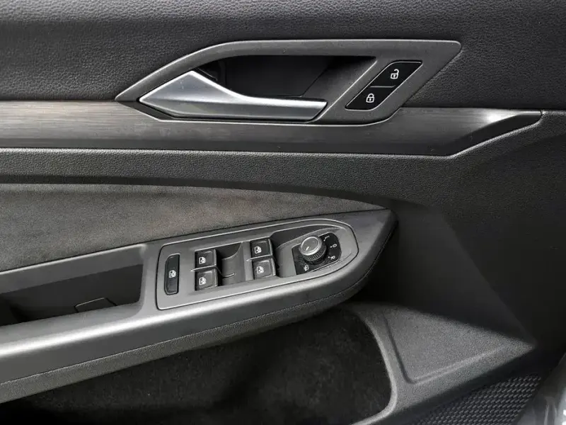 2023 Volkswagen Golf с пробегом 44 375 км