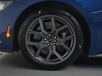 2024 Ford Mustang с пробегом 25 121 км