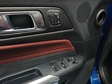 2024 Ford Mustang с пробегом 25 121 км