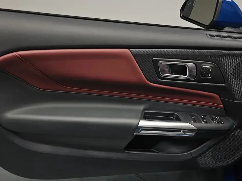 2024 Ford Mustang с пробегом 25 121 км