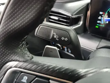 2025 Ford Mustang с пробегом 553 км