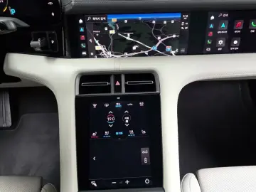 2021 Porsche Taycan с пробегом 26 960 км