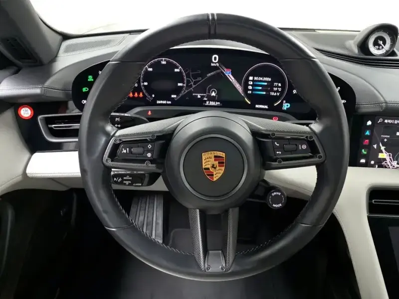2021 Porsche Taycan с пробегом 26 960 км