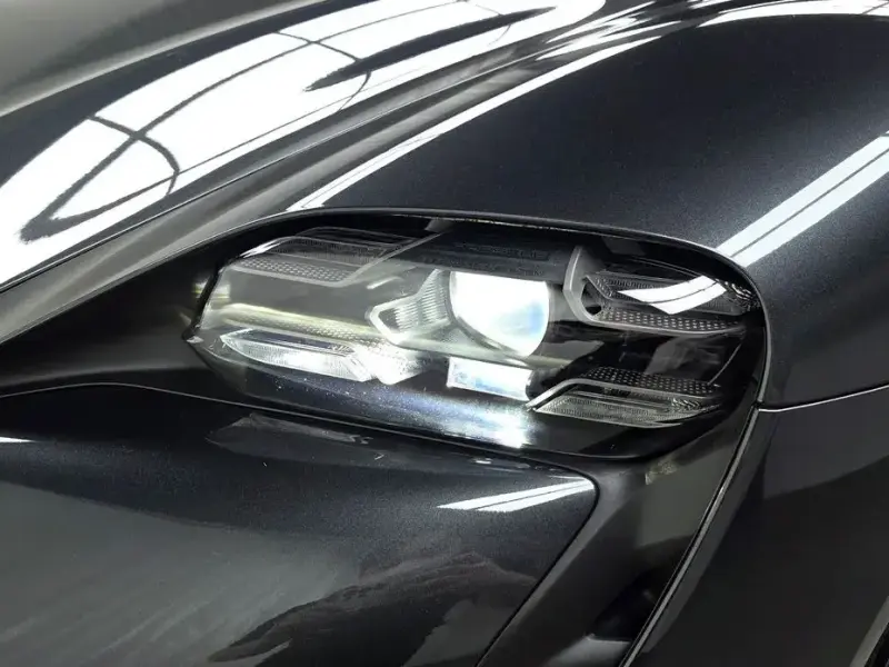 2021 Porsche Taycan с пробегом 26 960 км